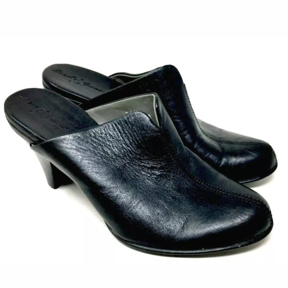 soft leather clogs